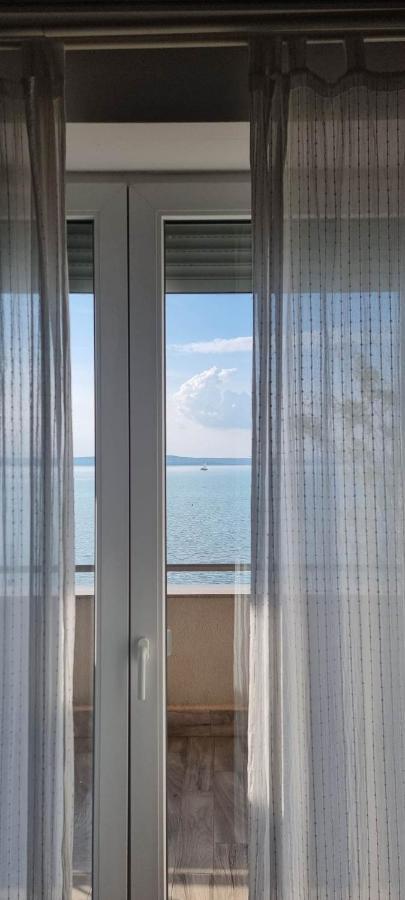 'Good Feelings' Aparthotel Siofok Exterior photo
