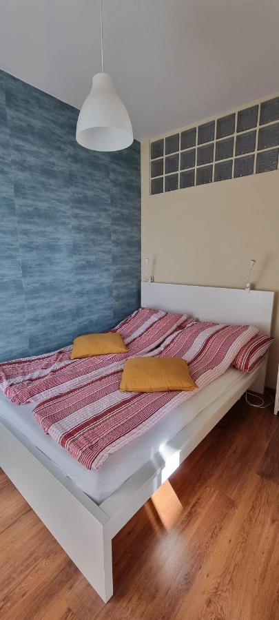 'Good Feelings' Aparthotel Siofok Exterior photo