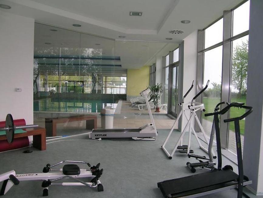 'Good Feelings' Aparthotel Siofok Exterior photo